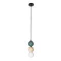 Suspension Alice malachite sur fond blanc avec rosace noire fin câble et trois sphères de pierre verte de pierre beige et de verre opale