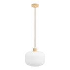 Suspension Argalo large globe aplati verre côtelé blanc dépoli et bois naturel, fond blanc