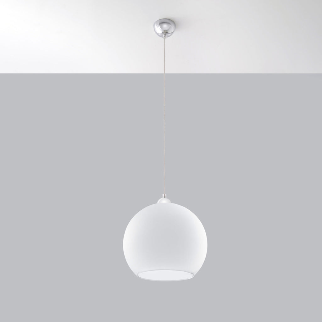 Suspension Ball blanche en verre vue de profil