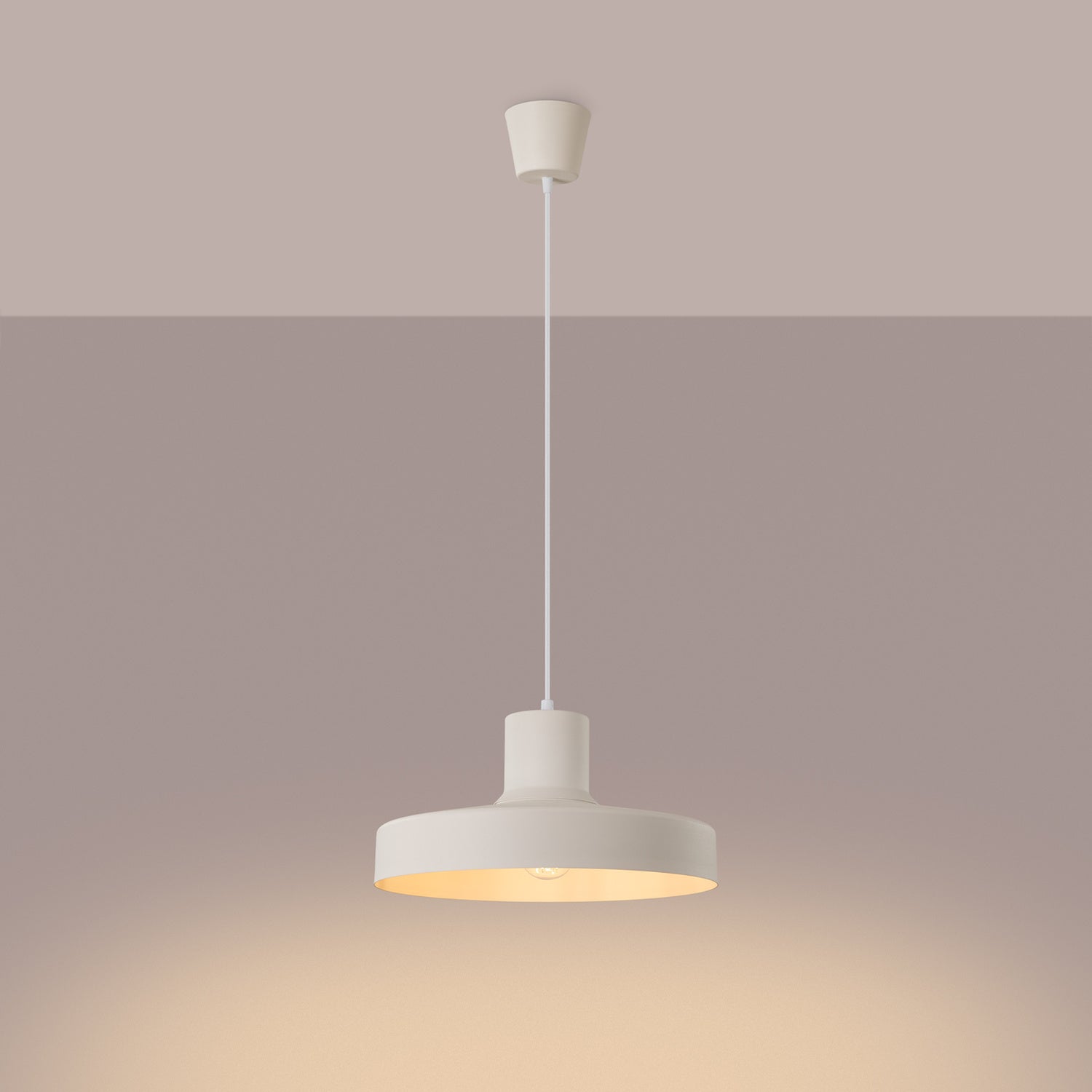 Suspension Bilo métal beige E27 allumée