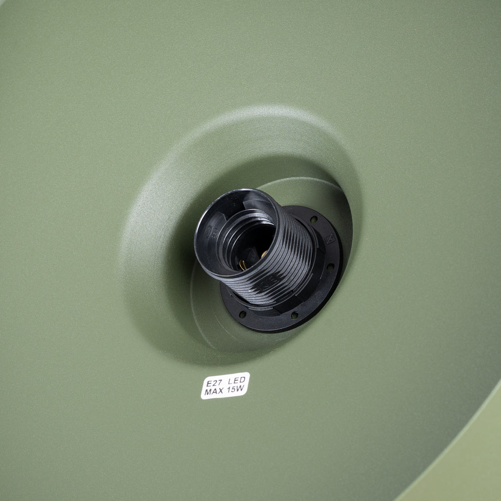 Suspension Bilo métal vert olive E27, gros plan