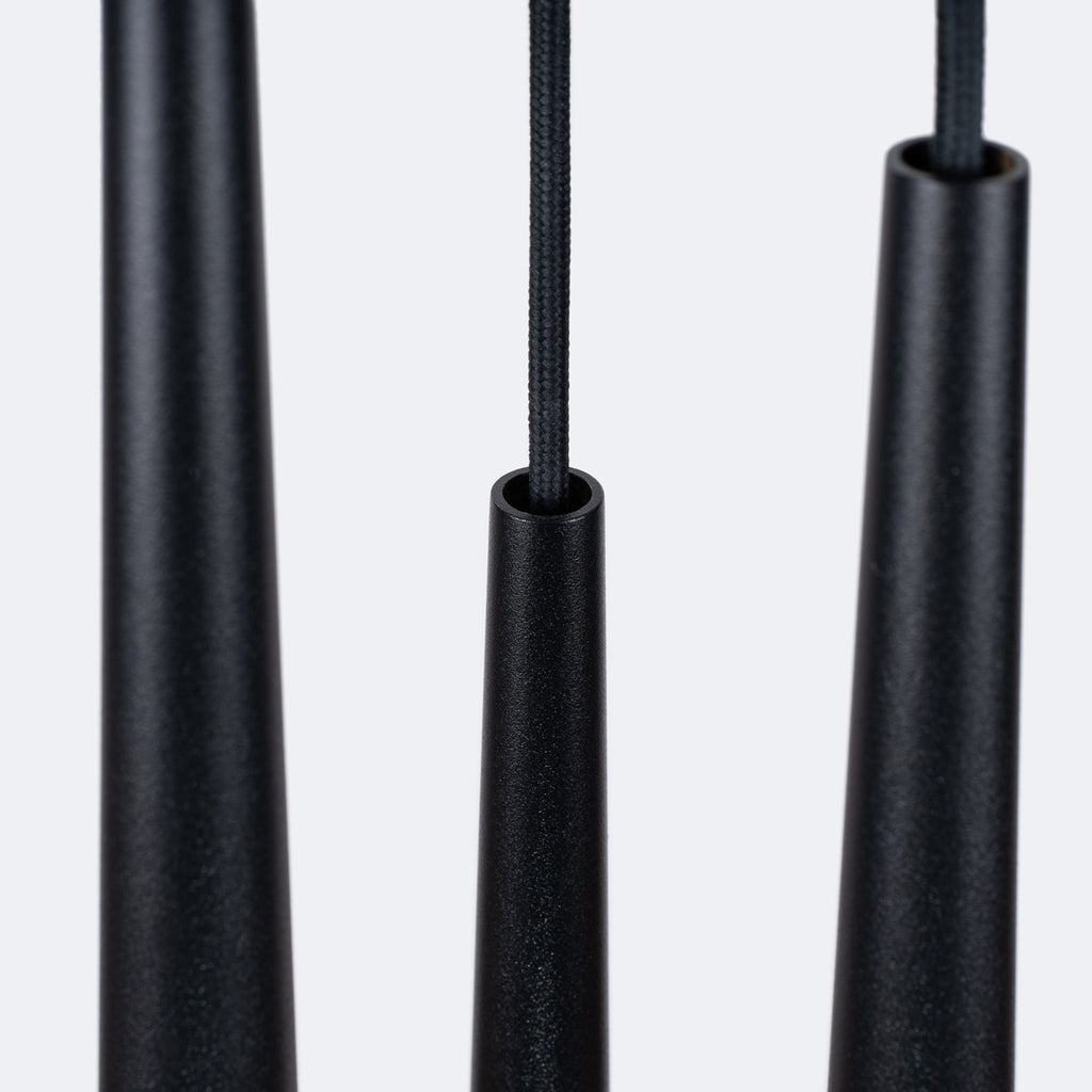 Suspension Bliss 3 en grappe métal noir G9, gros plan