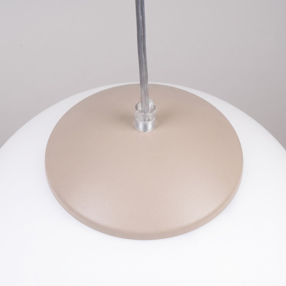 Suspension boule Ugo verre blanc 40 cm E27, finition laque taupe, vue 7