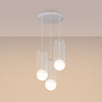 Suspension Brina 3 en grappe cage métal blanc G9 allumée, lumière diffusée par le globe opale