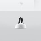 Suspension Casco métal blanc et bois noir, vue de profil