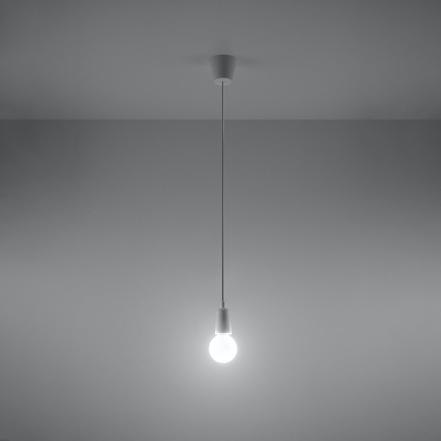 Suspension Diego 1 blanche allumée au plafond