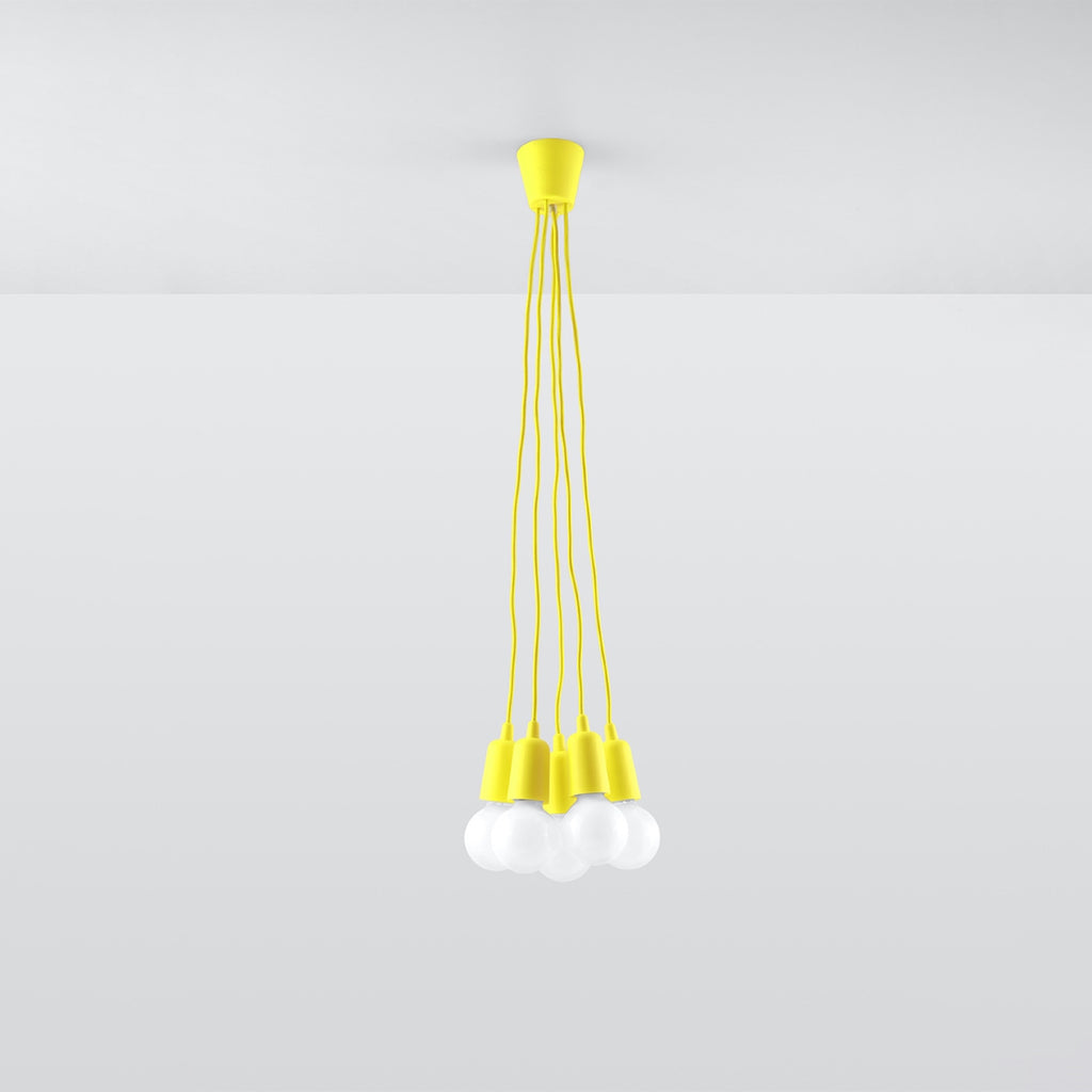 Suspension Diego 5 jaune installée au plafond