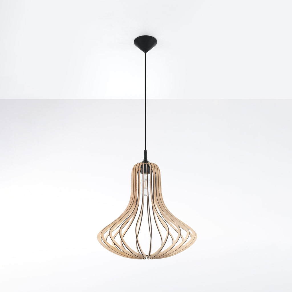 Suspension Elza en bois installée au plafond