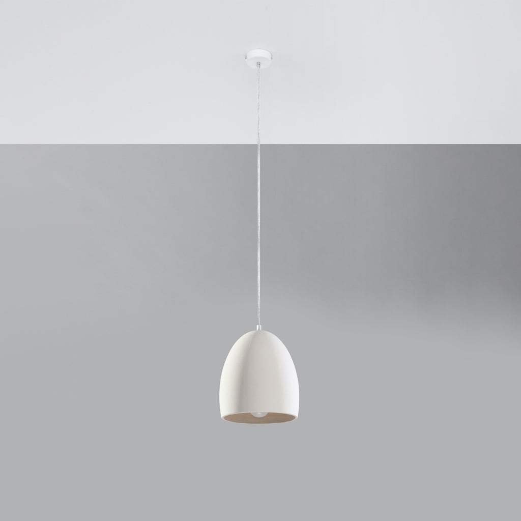Suspension en céramique Flawiusz blanche, vue de profil