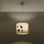Suspension enfant ballon de foot sur herbe 30 cm E27 allumée, lumière douce et motif révélé