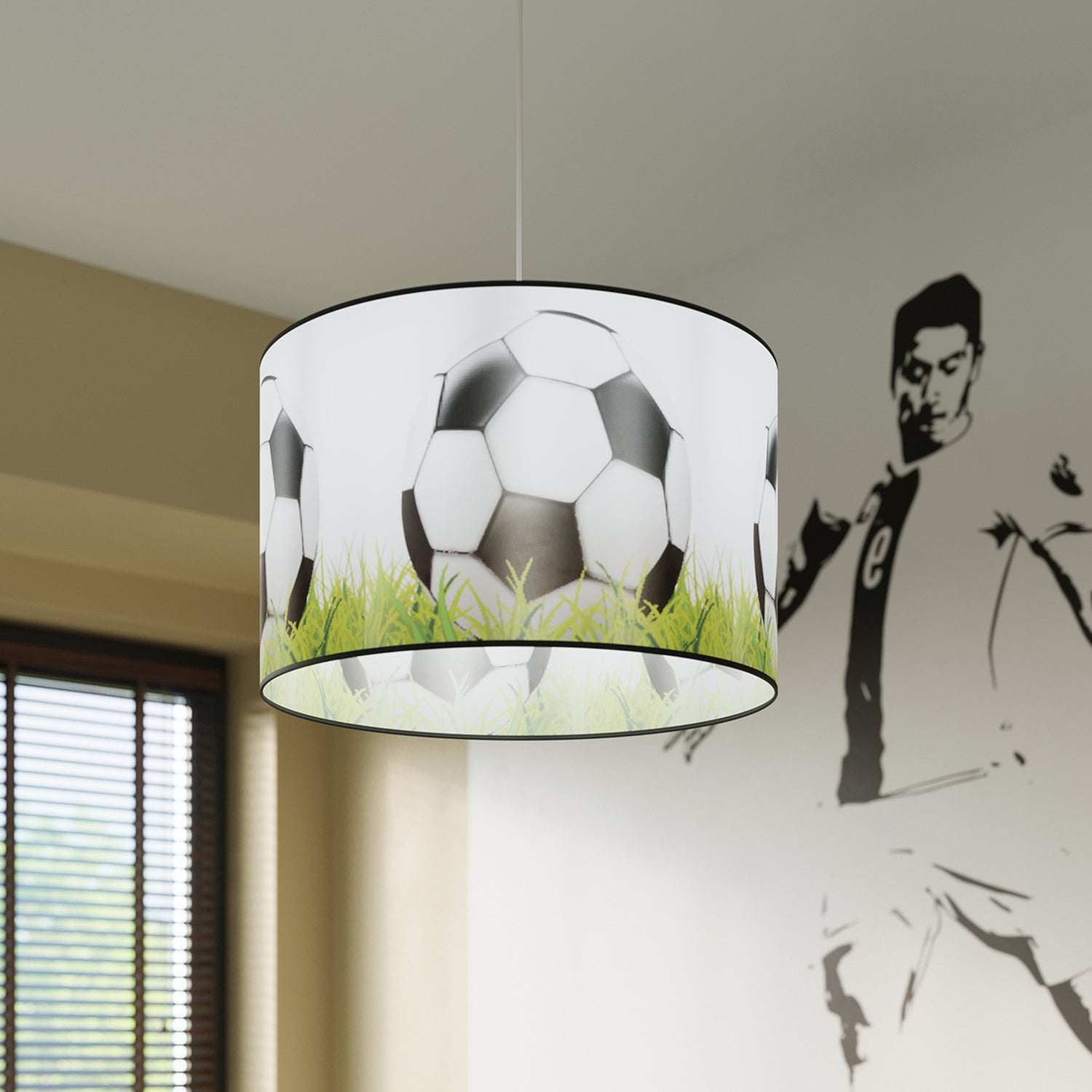 Suspension enfant ballon de foot sur herbe 40 cm E27 en situation dans un intérieur