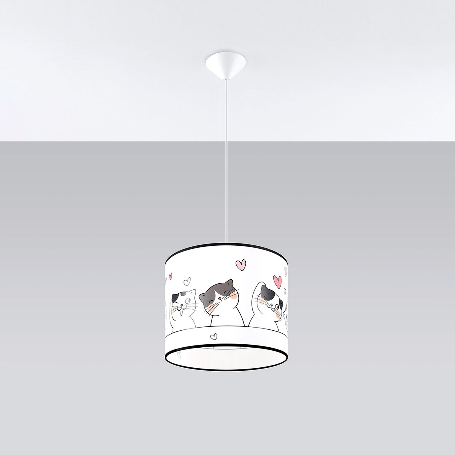 Suspension enfant chats 30 cm E27 allumée, lumière douce et motif révélé