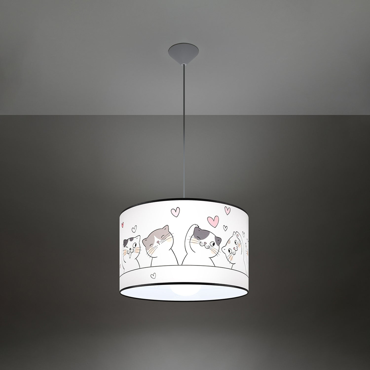 Suspension enfant chats 40 cm E27 allumée, lumière douce et motif révélé