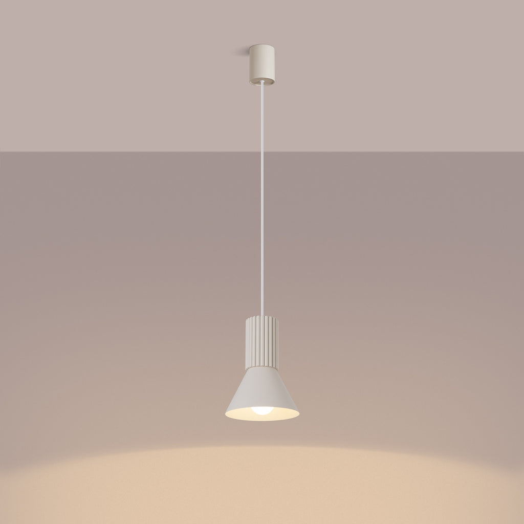 Suspension Estria cône acier beige E14, en éclairage