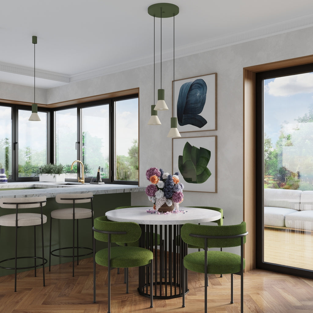 Suspension Estria cône acier beige et vert olive E14, ambiance chaleureuse