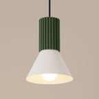 Suspension Estria cône acier beige et vert olive E14, détail des cannelures