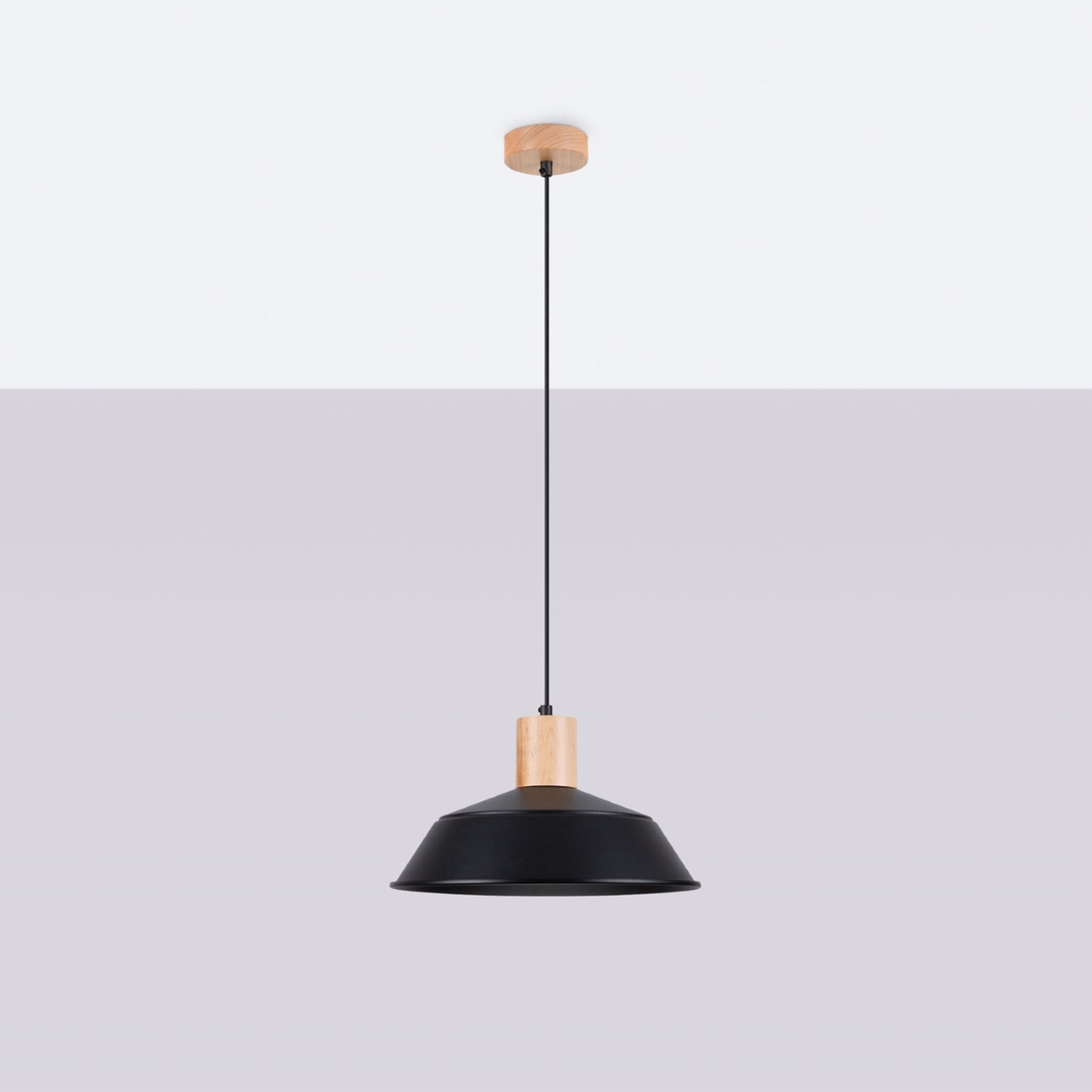 Suspension Fano métal et bois noir E27 de profil