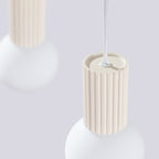 Suspension Halo 2 boules opale barre beige et sa barre de fixation