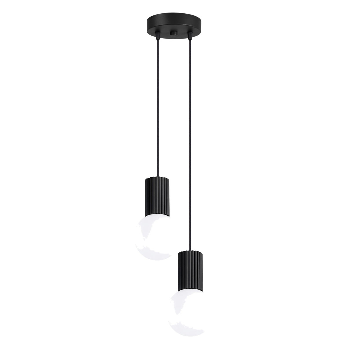 Suspension Halo 2 boules opale grappe noir, deux boules de verre opale sous leur rosace ronde