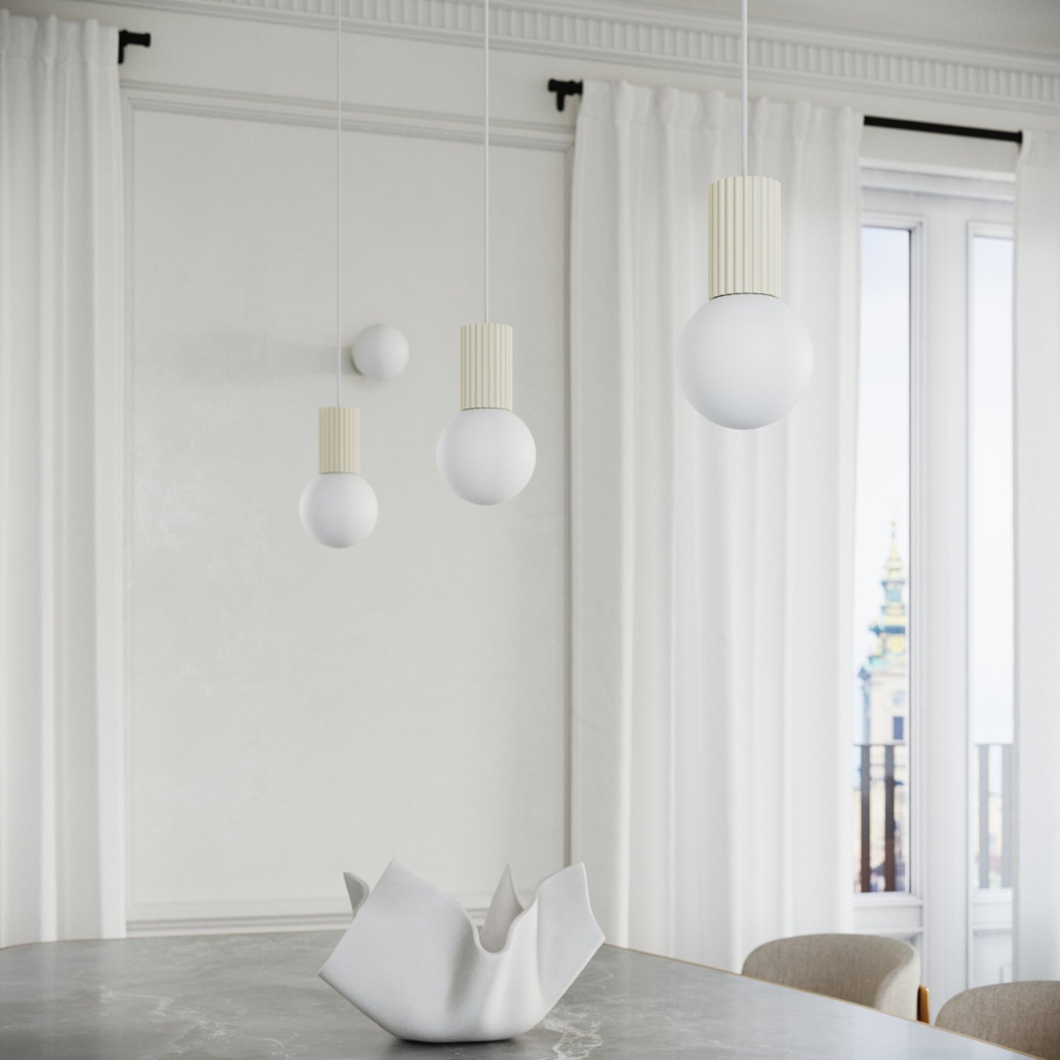 Suspension Halo boule opale beige en ambiance