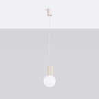 Suspension Halo boule opale beige suspendue à son câble