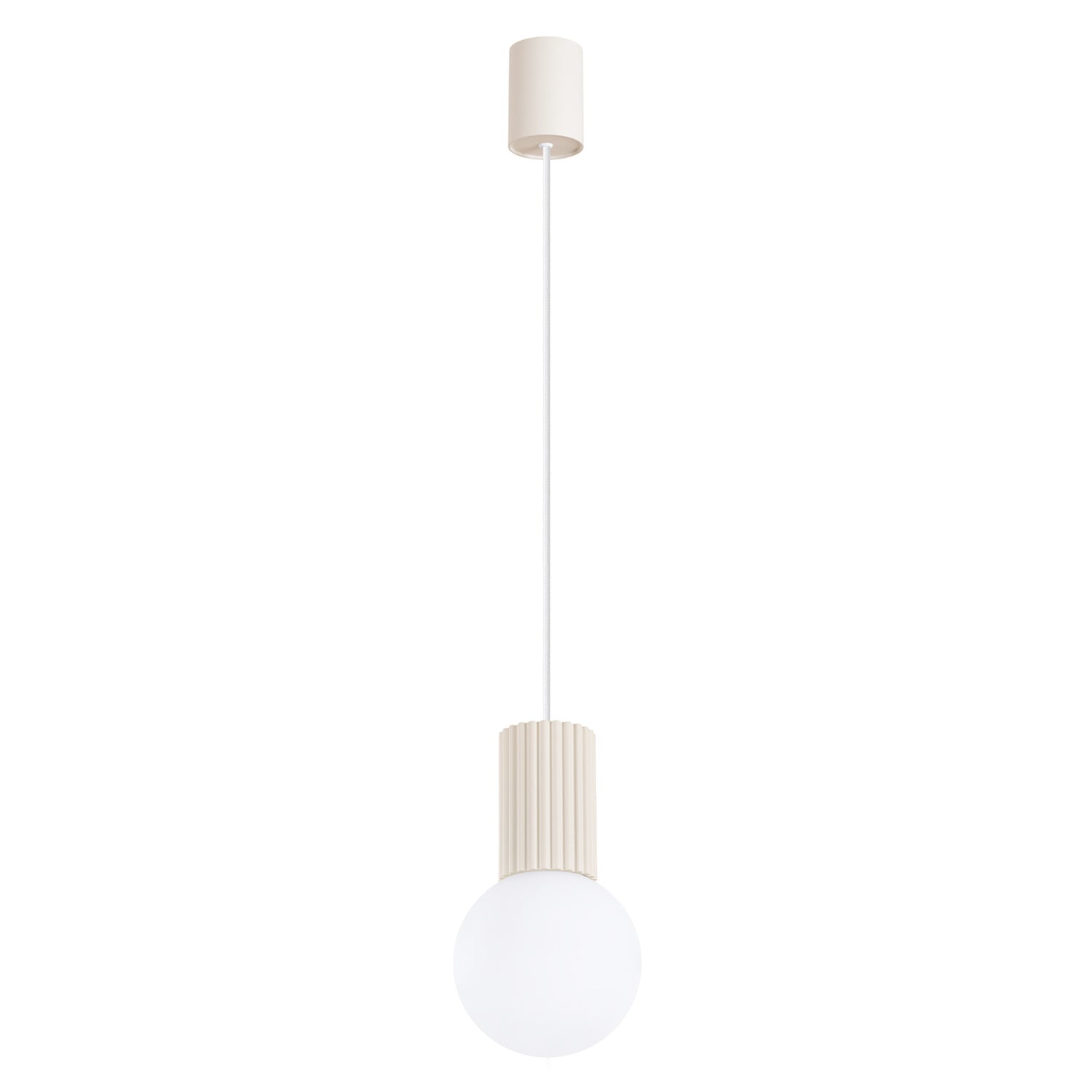 Suspension Halo boule opale beige, boule de verre opale sous son culot cannelé