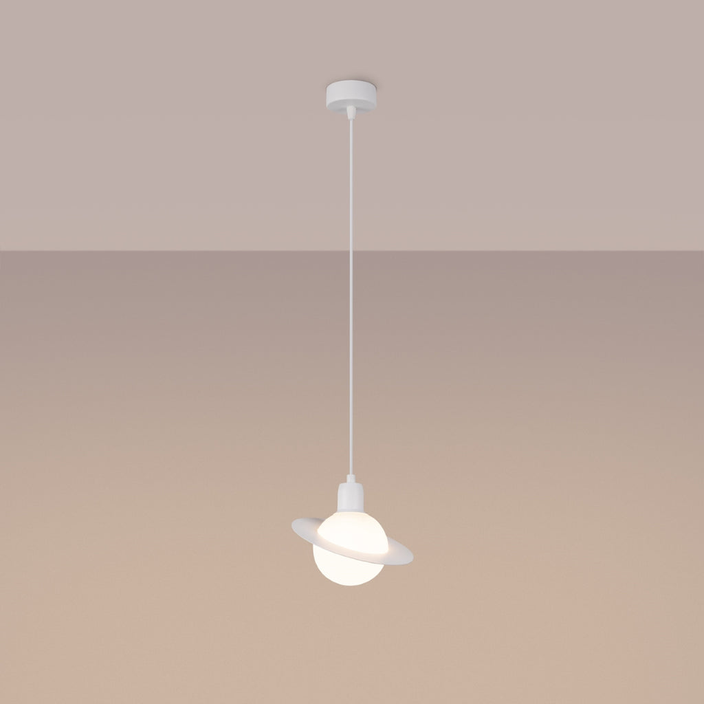Suspension Hyperion globe opale et acier blanc G9 allumée, globe opale diffusant une lumière douce
