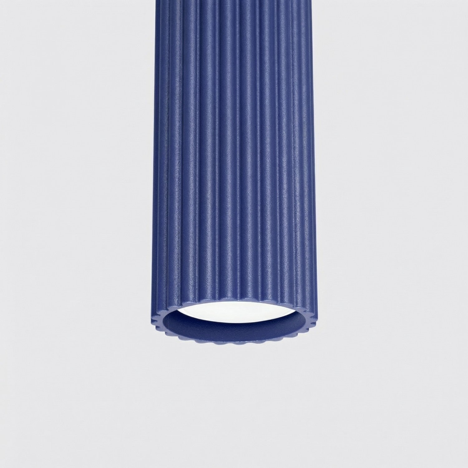Suspension Karbon 3 tubes barre bleu outremer en situation