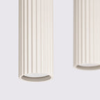 Détail du tube cannelé, suspension Karbon beige