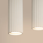 Suspension Karbon 4 tubes barre beige, vue rapprochée