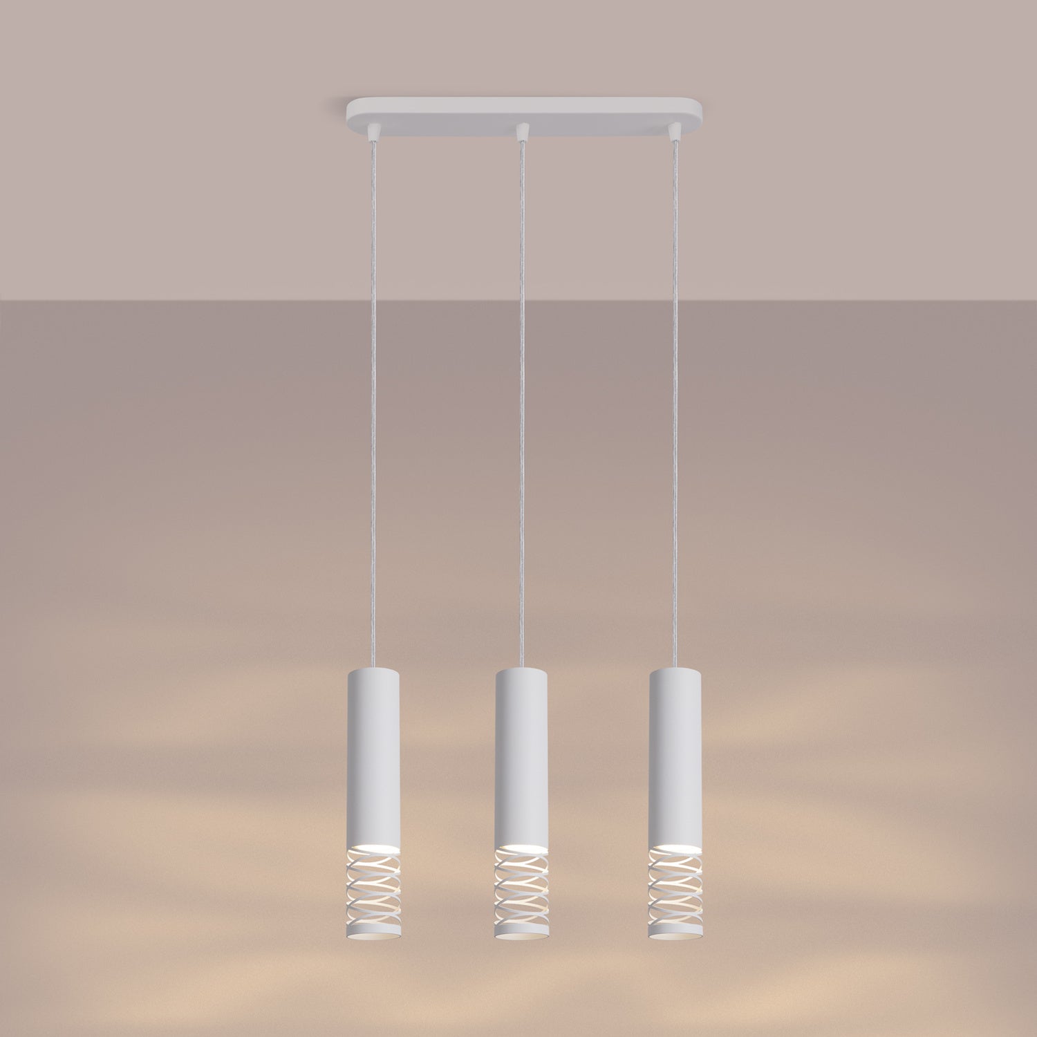 Suspension Lami 3 tubes ajourés en ligne acier blanc GU10 allumé
