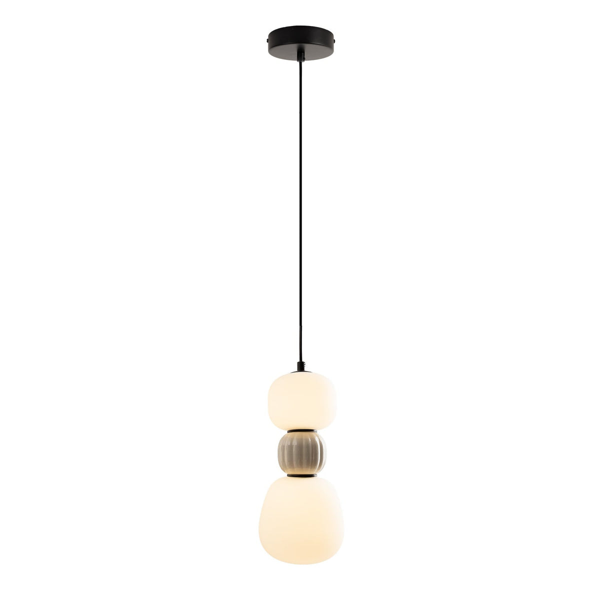 Suspension LED Modern blanc gris avec ses deux globes opale et sa perle nervurée sous une rosace noire