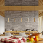 Suspensions Lino en bois dans une cuisine moderne