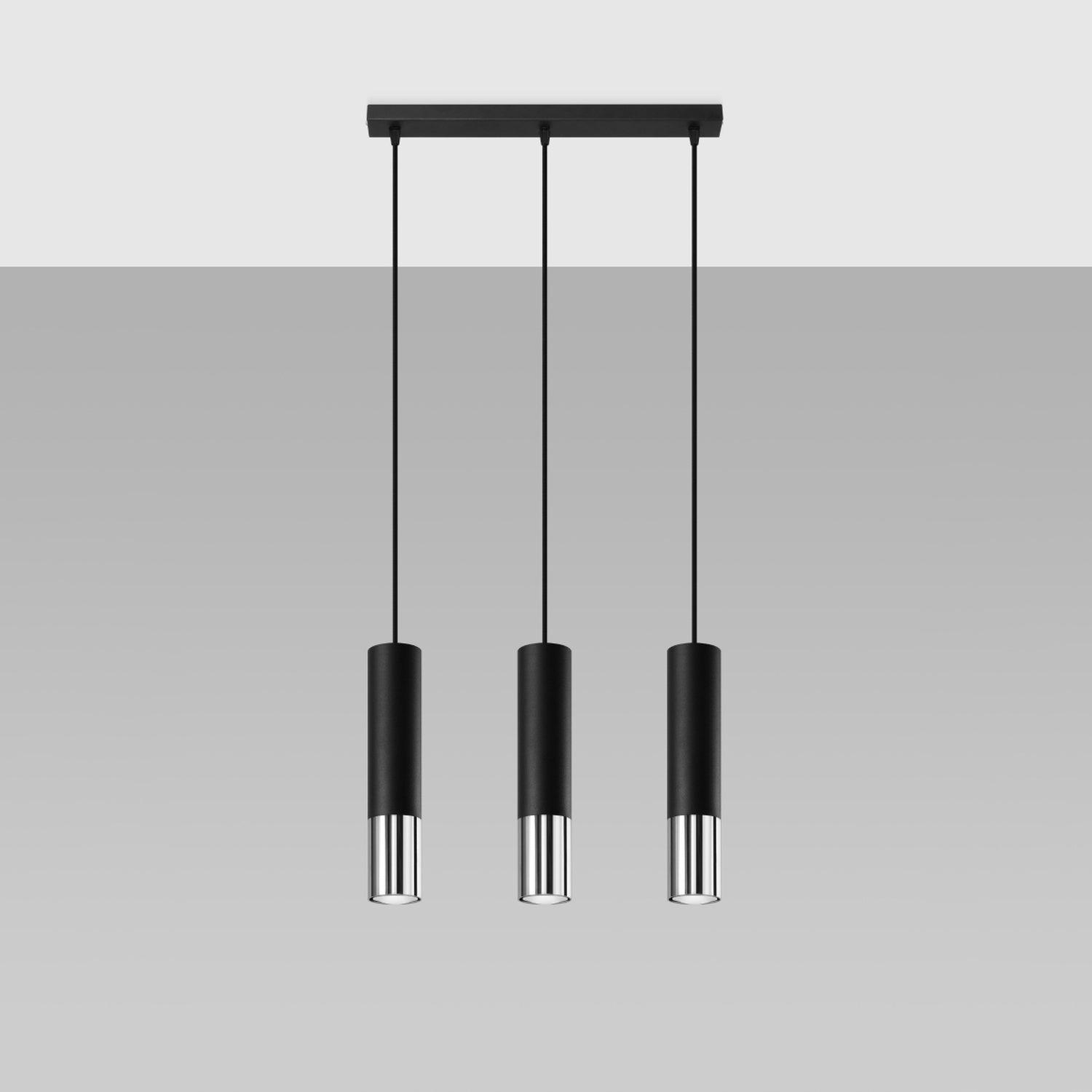 Suspension Loopez 3 en ligne acier noir et chrome, détail de l'embout chromé brillant