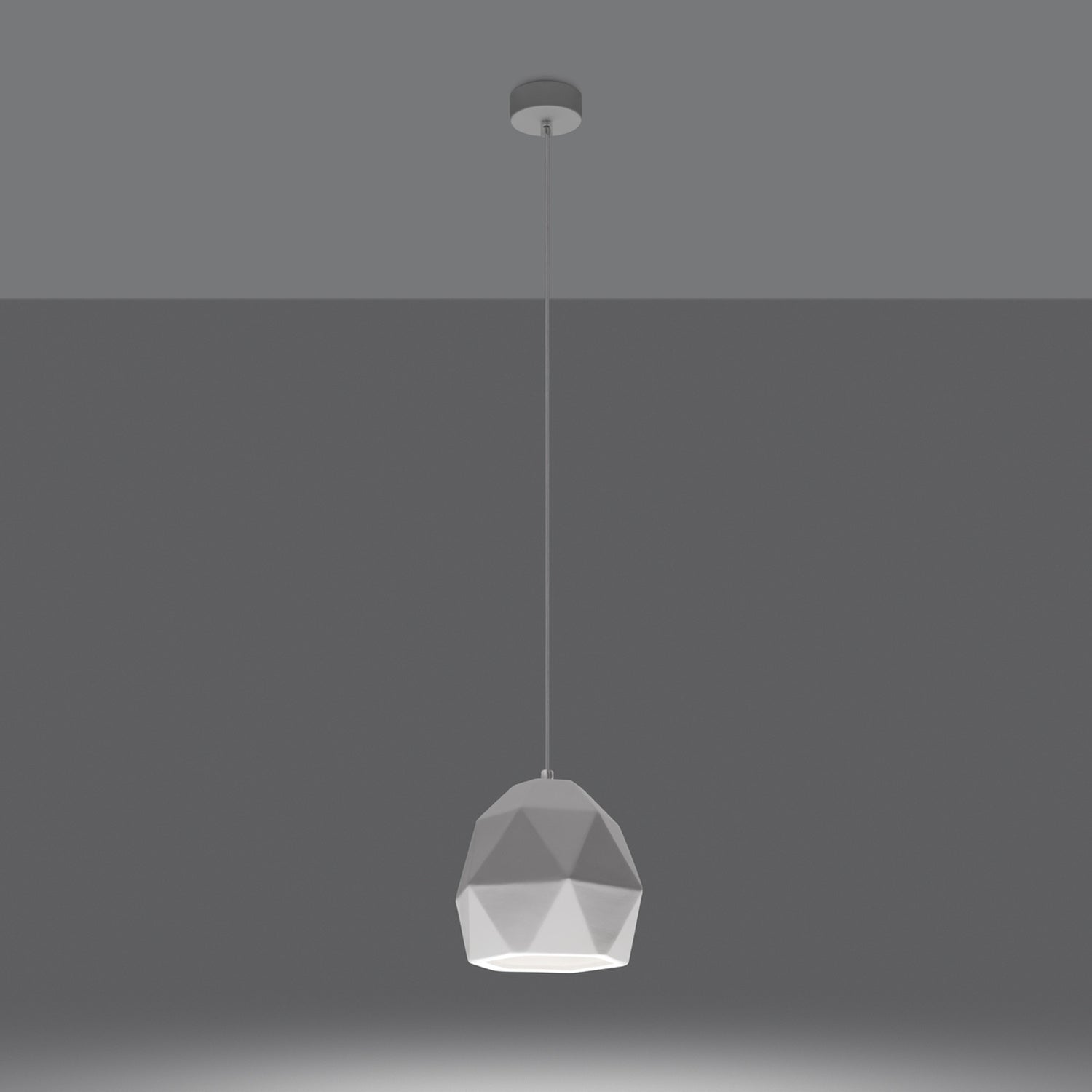 Suspension Mint céramique blanche E27 allumée, lumière dirigée vers le bas