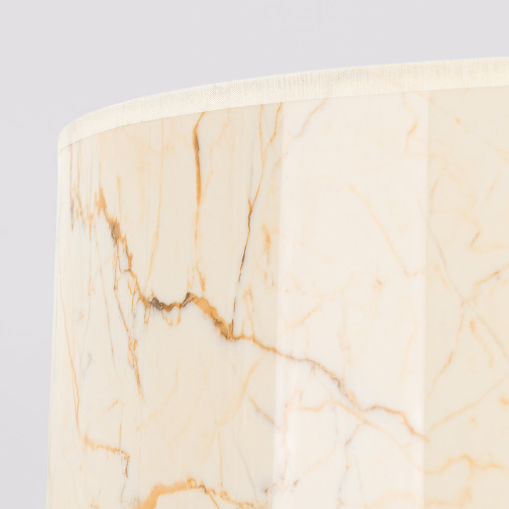 Suspension Nevia tambour effet marbre E27 en ambiance