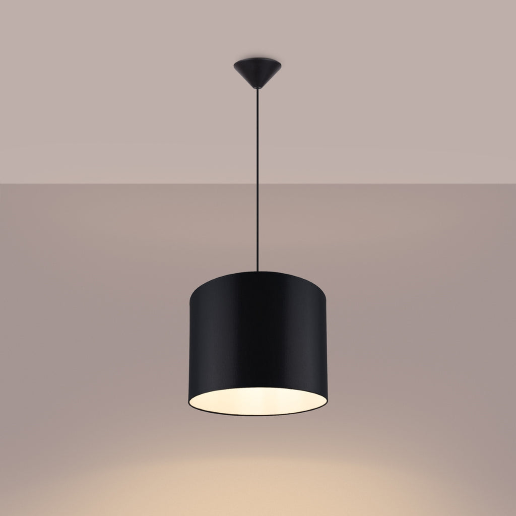 Suspension Nova 30 tissu noir E27 allumée, lumière douce et tamisée