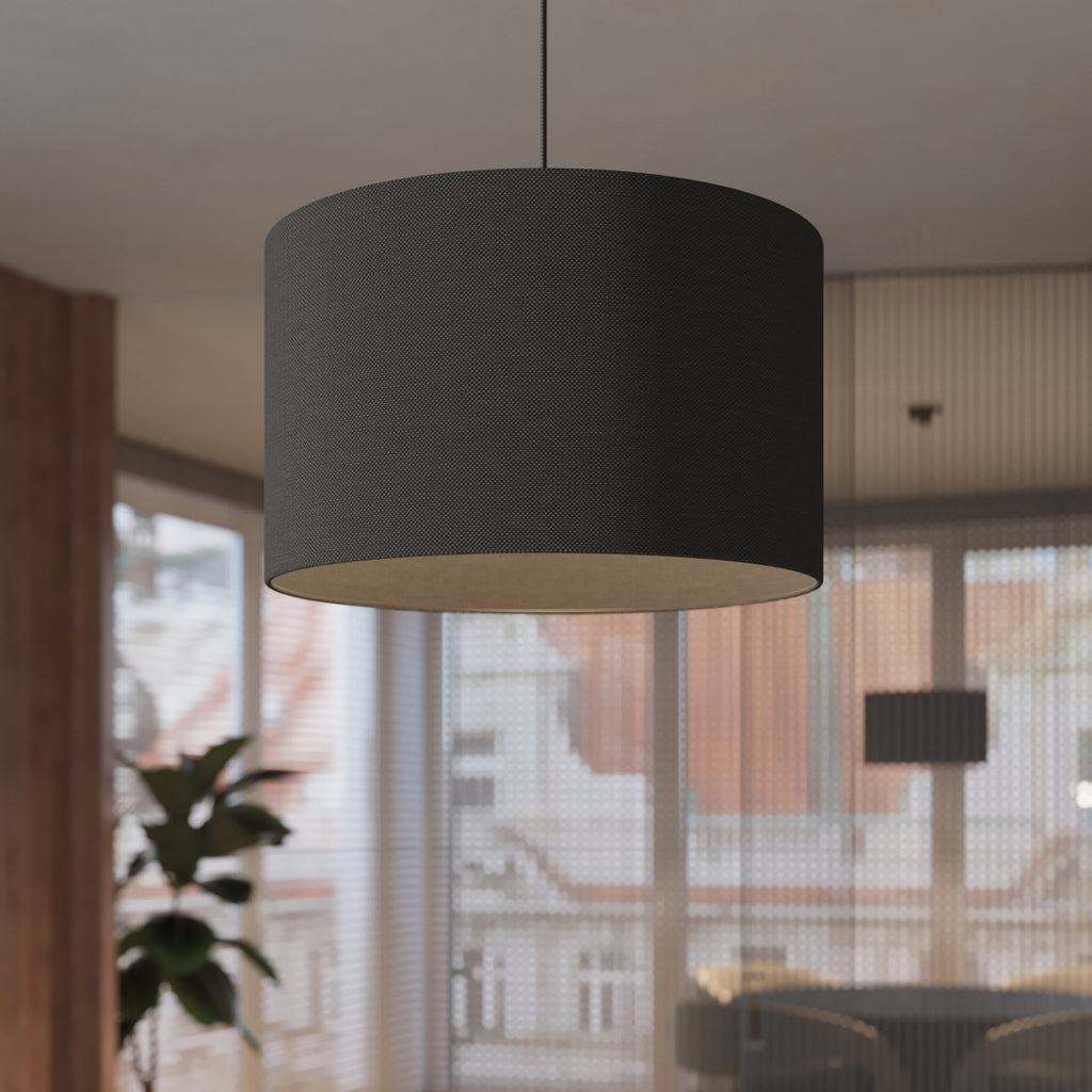 Suspension Nova 30 tissu noir E27 en situation dans un intérieur