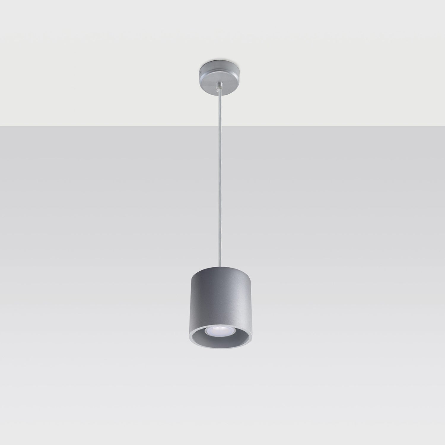 Suspension Orbis 1 aluminium gris vue de face