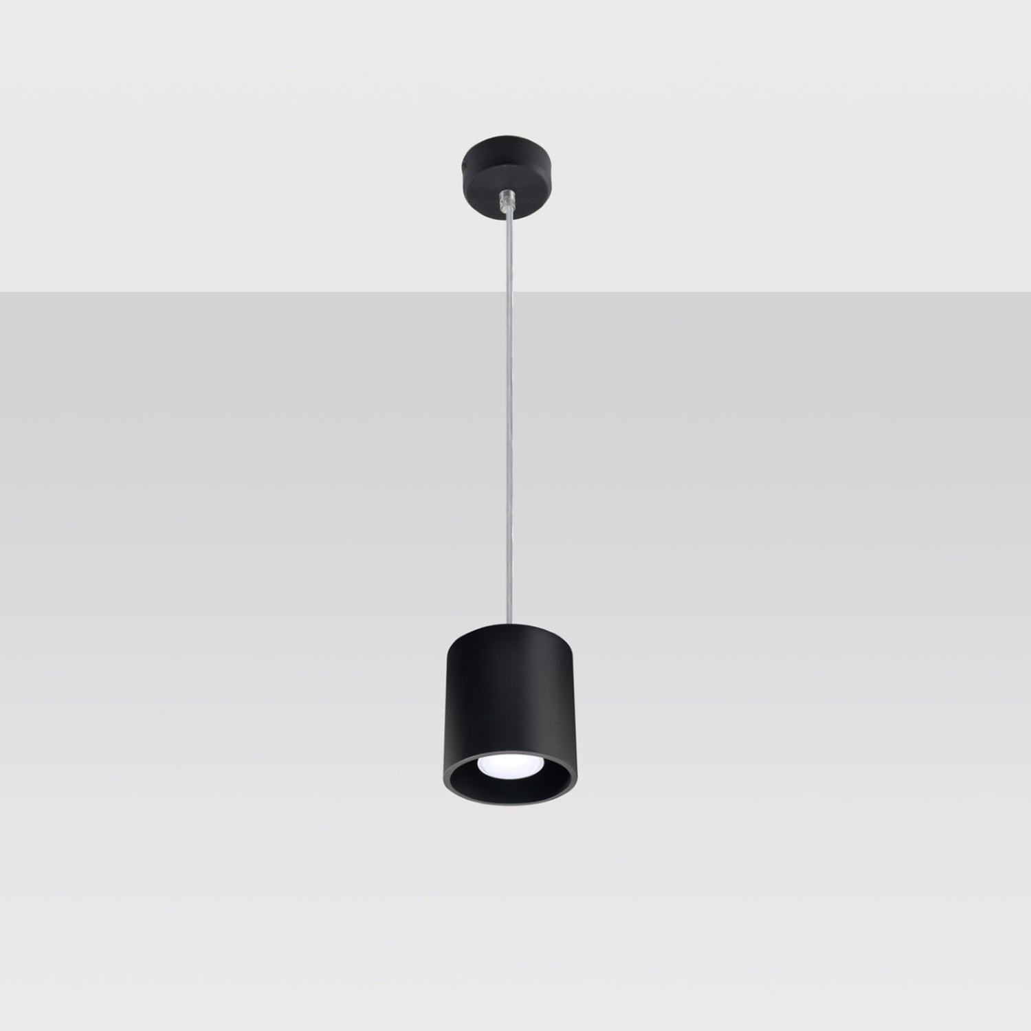 Suspension Orbis 1 aluminium noir vue de face