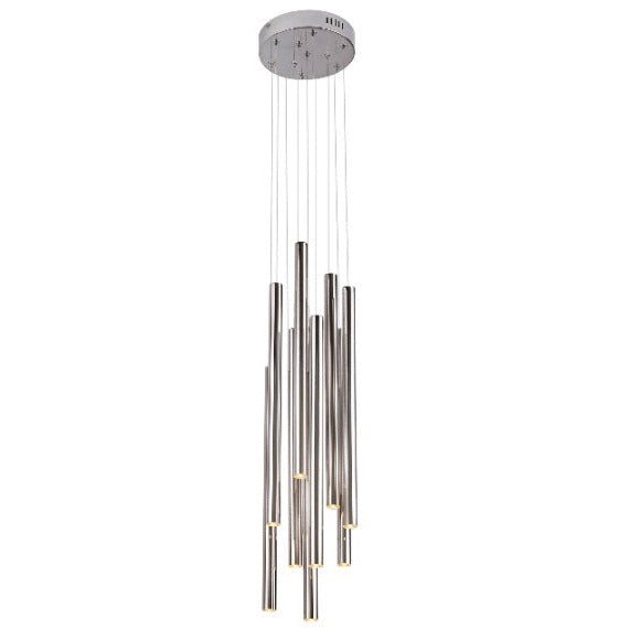 Suspension Organic Chromé sur fond blanc dix tubes polis suspendus sous une rosace ronde
