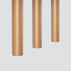 Suspension Pastelo 3 en ligne tubes fins doré G9, détail du tube fin