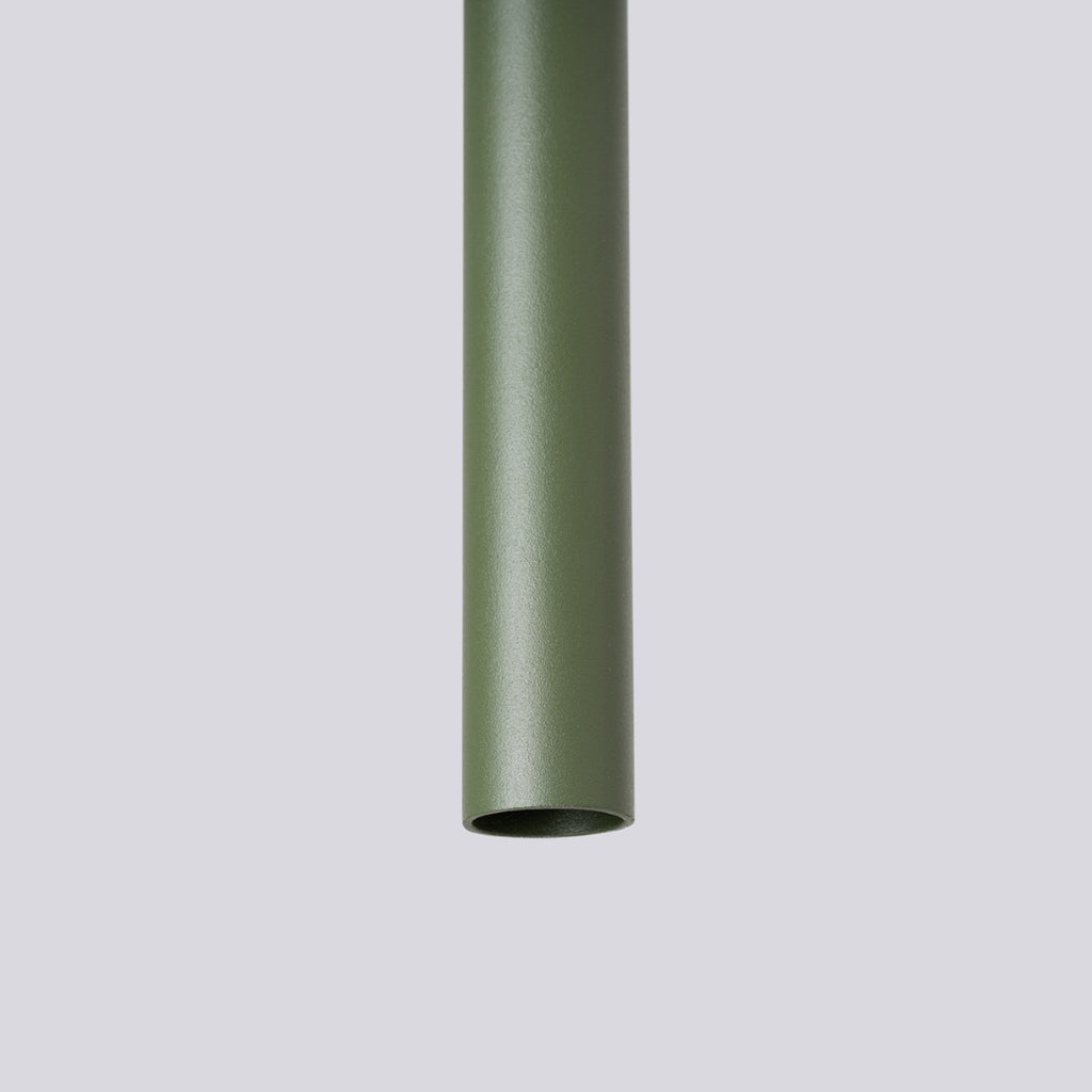 Suspension Pastelo 3 en ligne tubes fins vert olive G9, détail