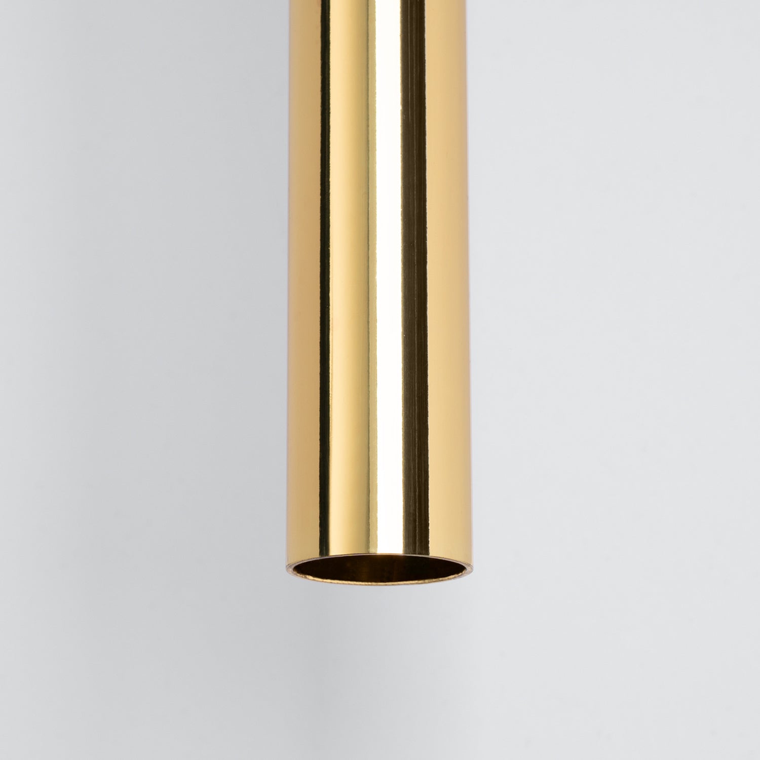 Suspension Pastelo tube fin doré poli G9, détail du tube fin