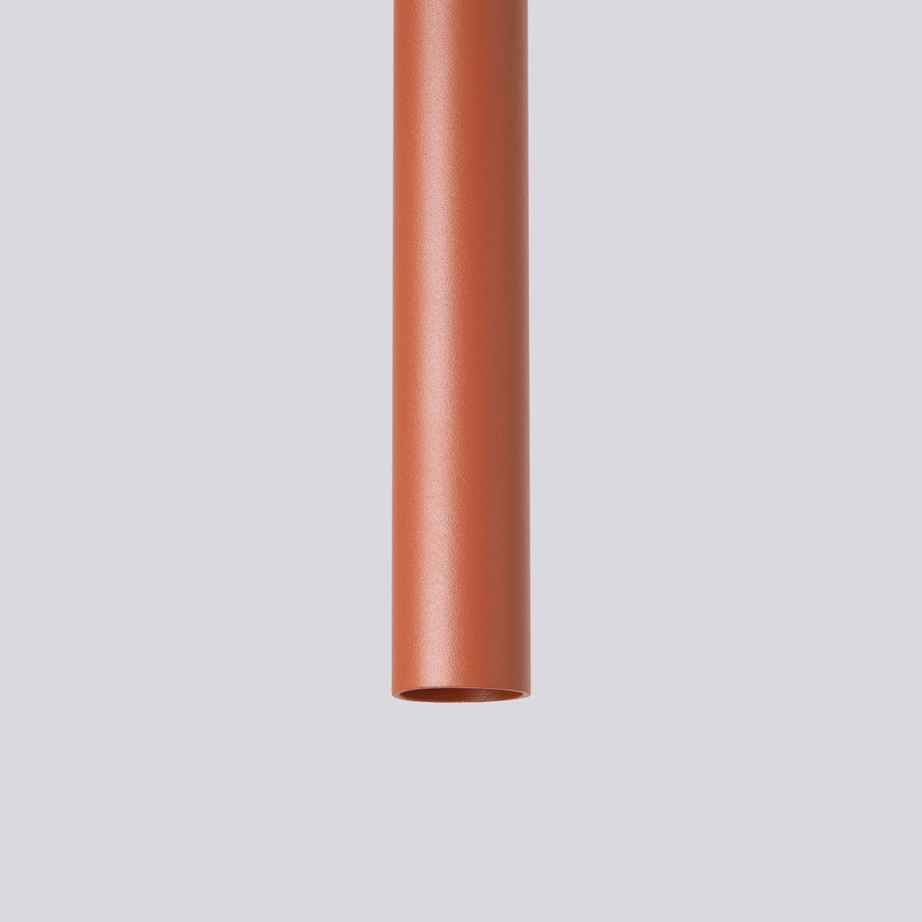 Suspension Pastelo tube fin rouge ocre G9, détail