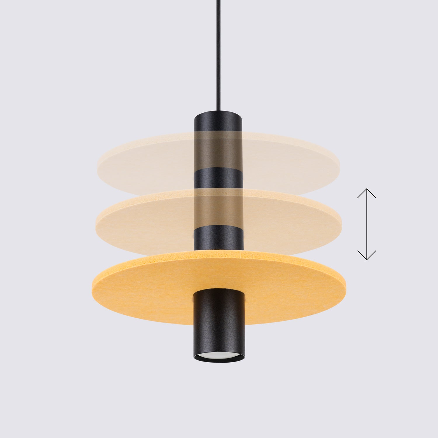 Suspension Pelta disque feutre jaune moutarde et acier noir GU10, détail
