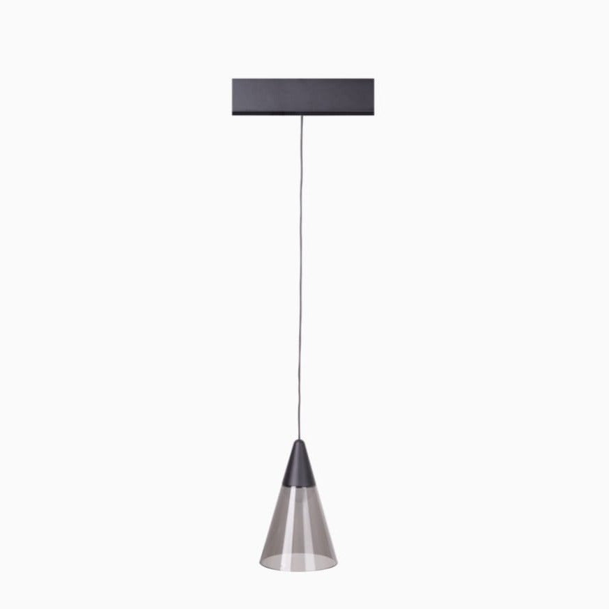 Suspension Magnetic cône en verre fumé accrochée sous un rail aimanté noir
