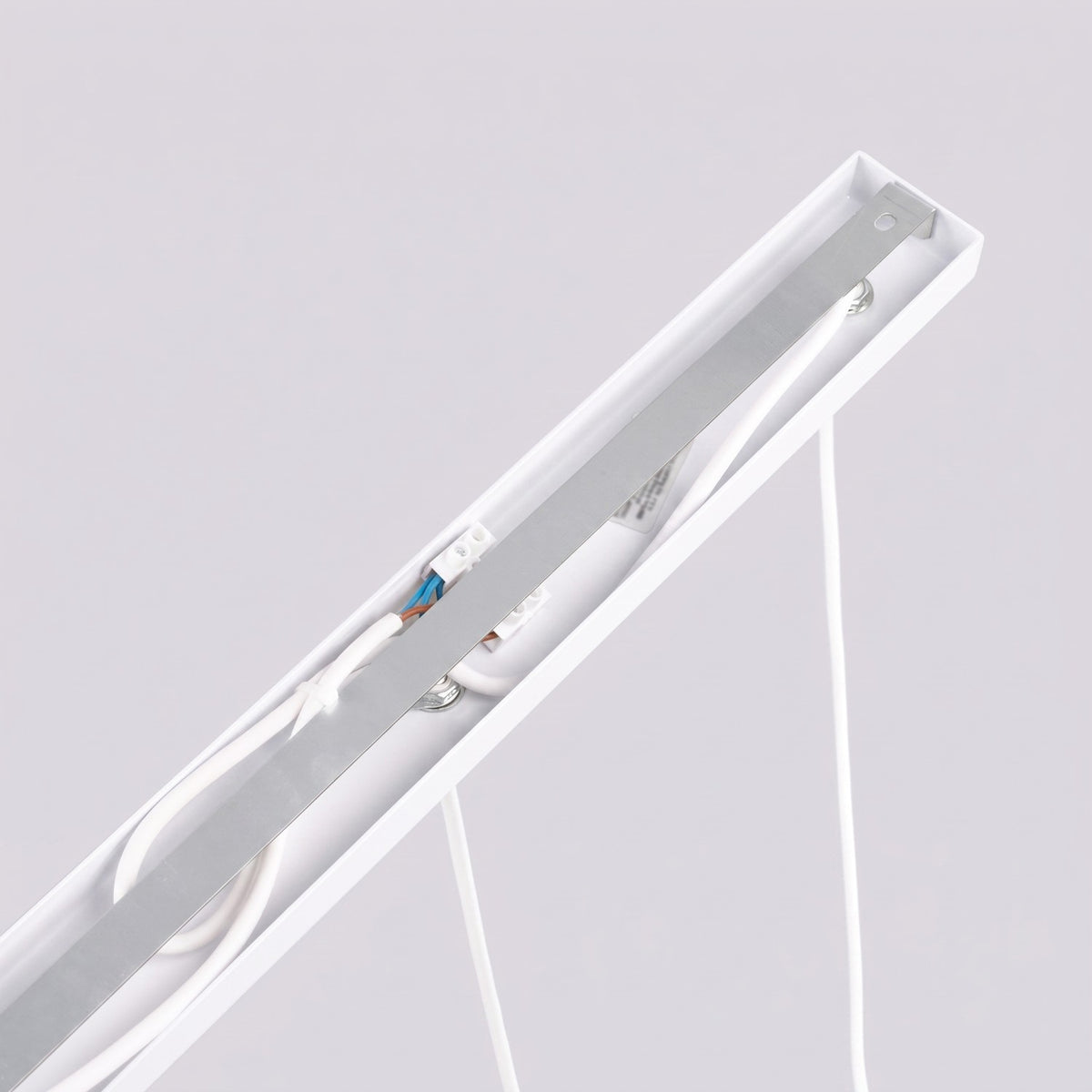 Intérieur de la barre de la suspension Rayo 3L laque blanche avec bornier et patte de fixation