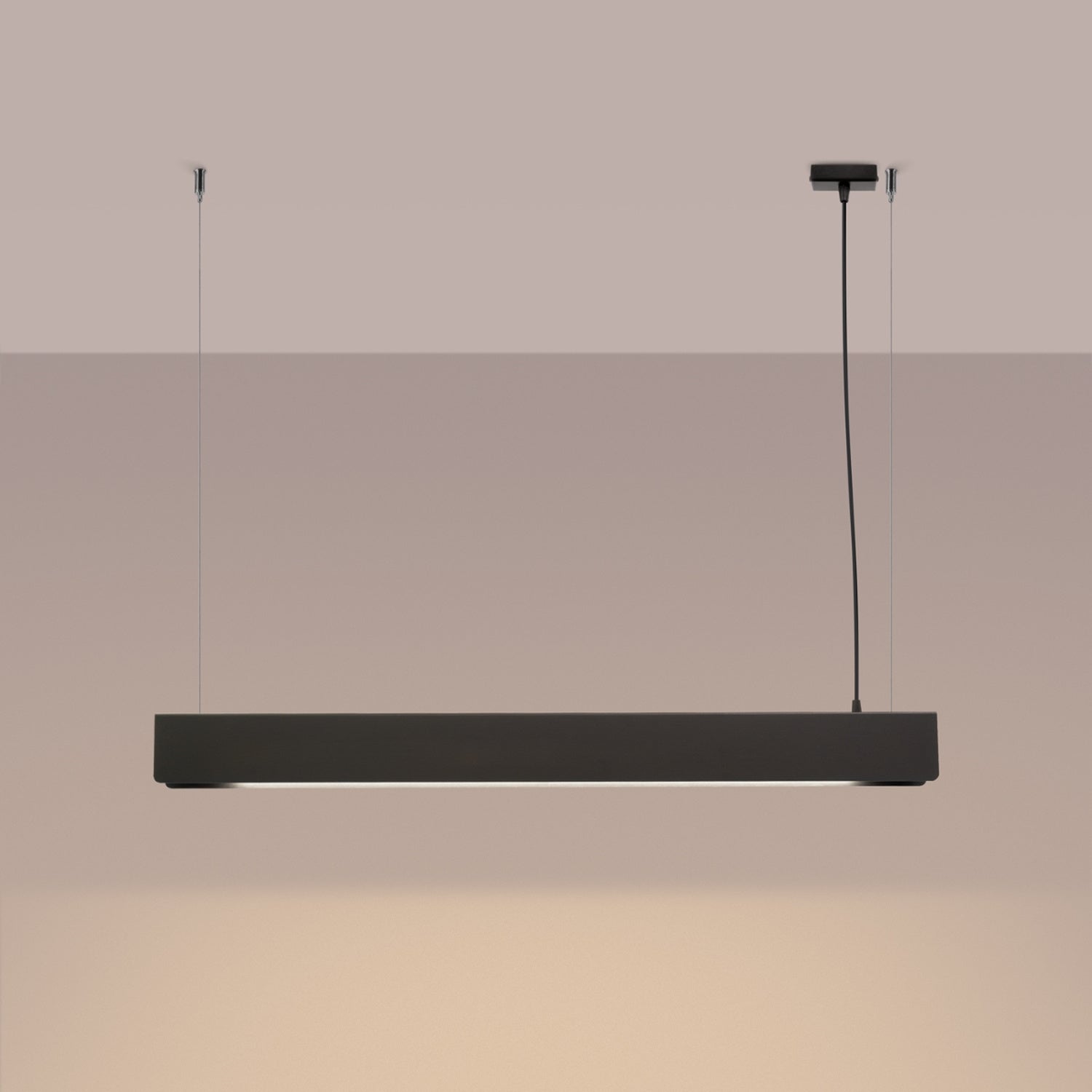 Suspension Spark barre LED métal noir allumée, ligne LED continue