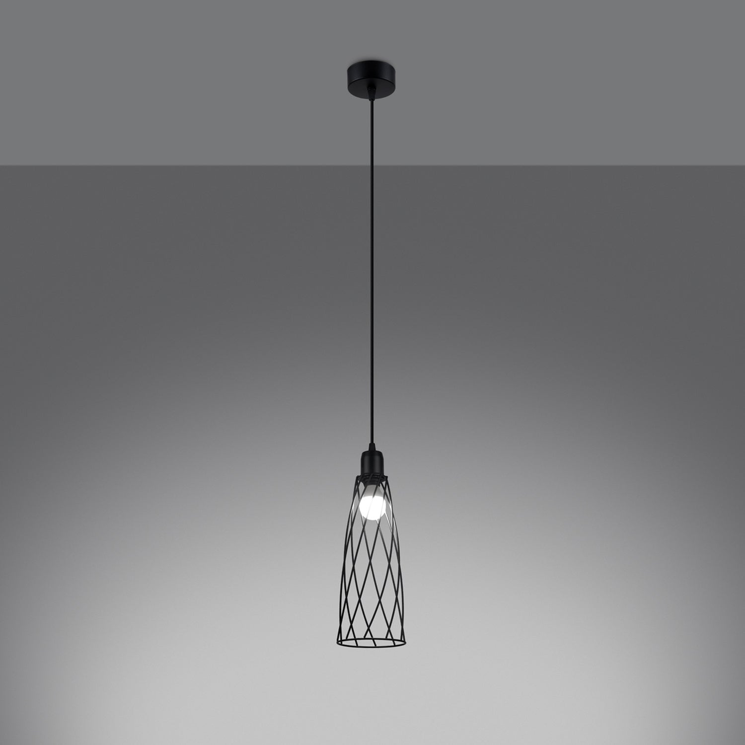 Suspension Suba métal noir E14 allumée, ampoule E14 apparente